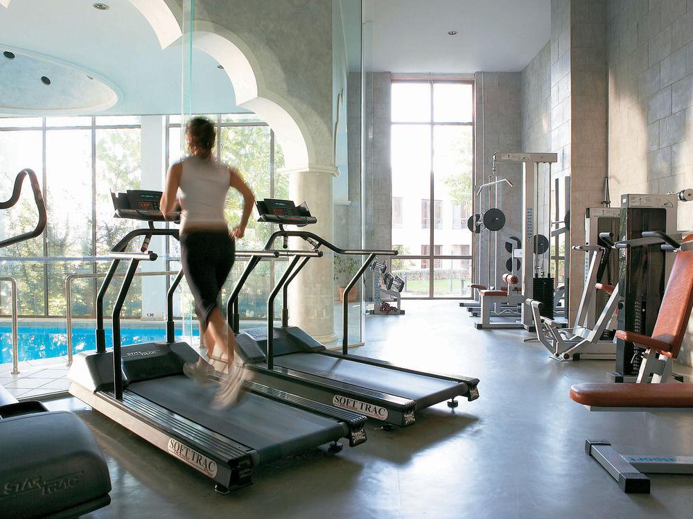 Grecotel Astir Palace Александроуполис Экстерьер фото A treadmill